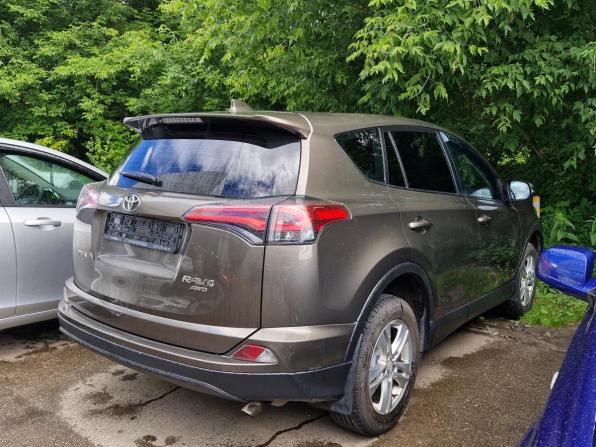 Toyota RAV4 IV (XA40) Рестайлинг с пробегом 2017 года, цена 2 469 000 рублей, 123002 км, внедорожник, Автокод Объявления