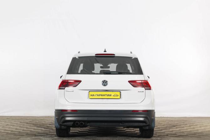 Volkswagen Tiguan II с пробегом 2019 года, цена 2 819 000 рублей, 53300 км, внедорожник, Автокод Объявления