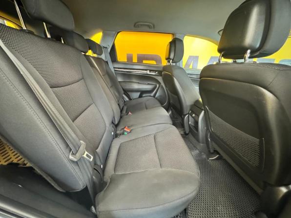 Kia Sorento II Рестайлинг с пробегом 2018 года, цена 2 049 000 рублей, 165205 км, внедорожник, Автокод Объявления