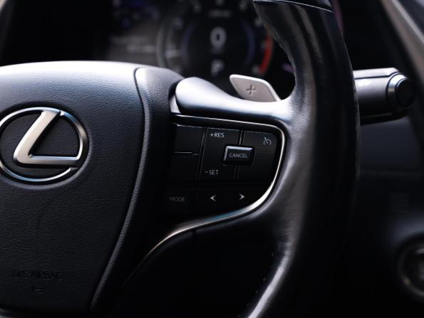 Lexus ES VII с пробегом 2020 года, цена 3 699 777 рублей, 94200 км, седан, Автокод Объявления