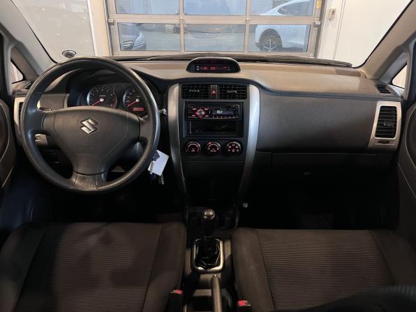 Suzuki Liana I Рестайлинг с пробегом 2005 года, цена 239 000 рублей, 193907 км, седан, Автокод Объявления
