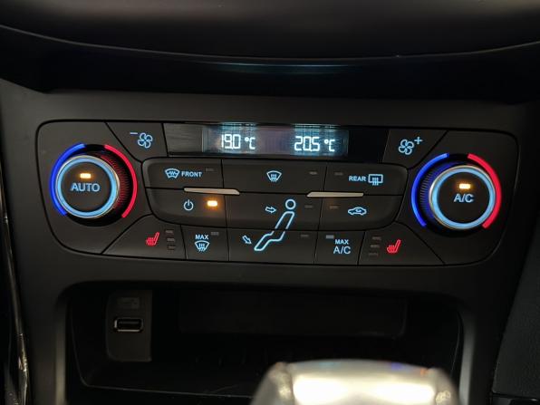 Ford Focus III Рестайлинг с пробегом 2018 года, цена 1 299 000 рублей, 92842 км, седан, Автокод Объявления
