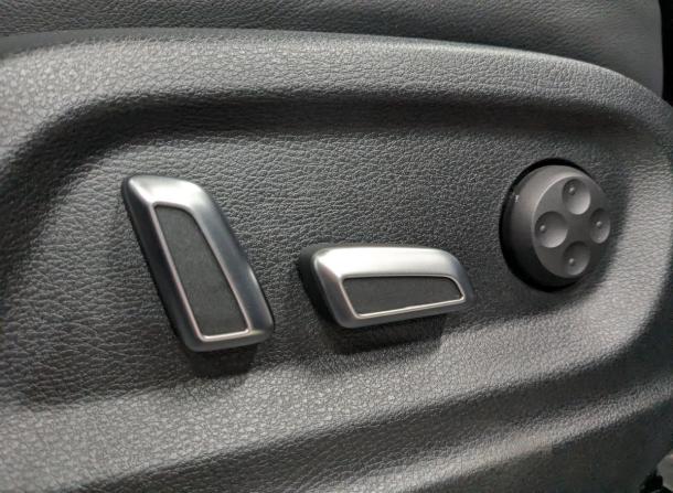 Audi Q5 I (8R) Рестайлинг с пробегом 2015 года, цена 2 890 000 рублей, 61048 км, внедорожник, Автокод Объявления