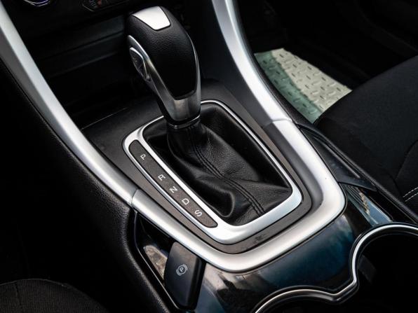 Ford Mondeo V с пробегом 2017 года, цена 1 730 000 рублей, 187825 км, седан, Автокод Объявления
