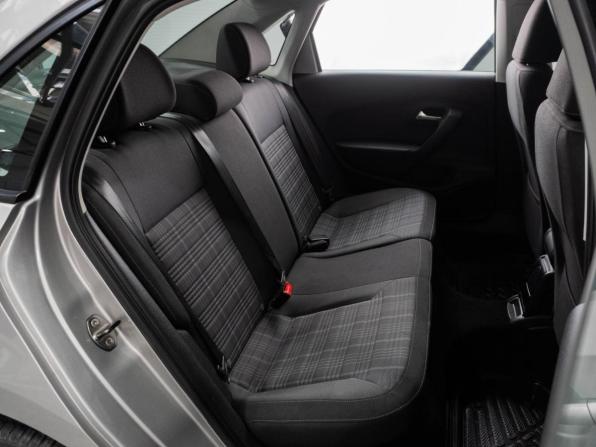 Volkswagen Polo V Рестайлинг с пробегом 2016 года, цена 1 179 000 рублей, 108495 км, седан, Автокод Объявления