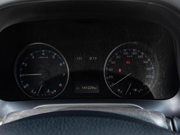 Toyota RAV4 IV (XA40) Рестайлинг с пробегом 2017 года, цена 1 598 000 рублей, 141229 км, внедорожник, Автокод Объявления
