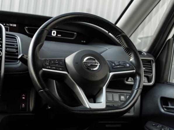 Nissan Serena V (C27) с пробегом 2017 года, цена 1 790 000 рублей, 165172 км, минивэн, Автокод Объявления