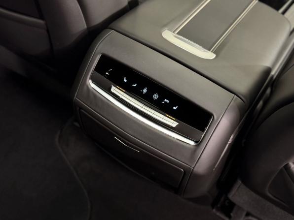 Cadillac Escalade-V I с пробегом 2022 года, цена 15 990 000 рублей, 19127 км, внедорожник, Автокод Объявления