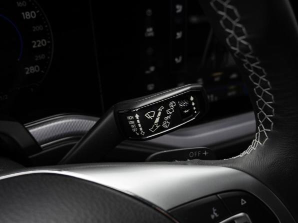 Volkswagen Touareg III с пробегом 2018 года, цена 4 350 000 рублей, 160482 км, внедорожник, Автокод Объявления