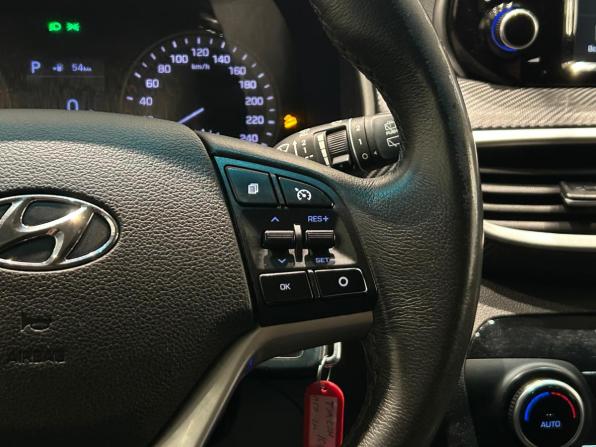 Hyundai Tucson III Рестайлинг с пробегом 2019 года, цена 1 599 000 рублей, 213864 км, внедорожник, Автокод Объявления