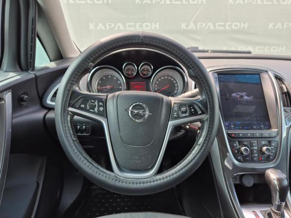 Opel Astra J Рестайлинг с пробегом 2013 года, цена 699 000 рублей, 178316 км, хэтчбек, Автокод Объявления