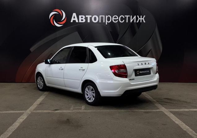 Lada (ВАЗ) Granta I Рестайлинг с пробегом 2021 года, цена 770 000 рублей, 65162 км, седан, Автокод Объявления