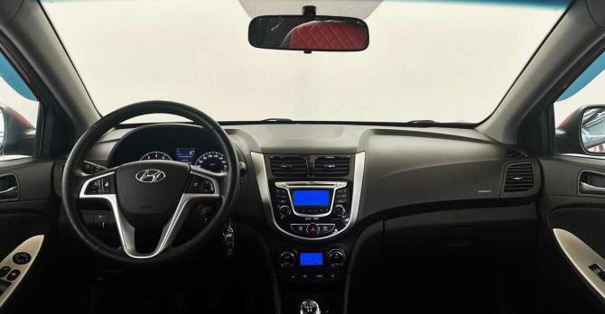 Hyundai Solaris I с пробегом 2011 года, цена 650 000 рублей, 121050 км, хэтчбек, Автокод Объявления