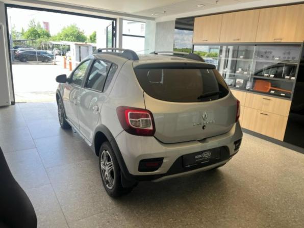 Renault Sandero II Рестайлинг с пробегом 2021 года, цена 1 132 000 рублей, 135039 км, хэтчбек, Автокод Объявления