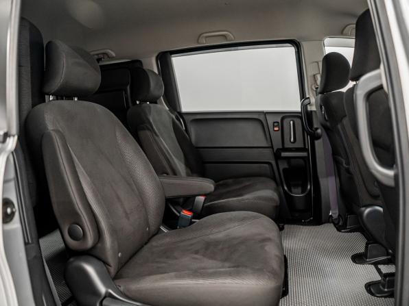 Honda Freed I Рестайлинг с пробегом 2012 года, цена 1 055 000 рублей, 176273 км, компактвэн, Автокод Объявления