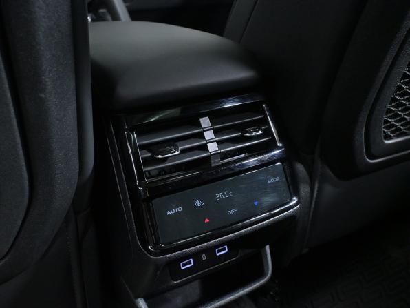 Geely Monjaro I с пробегом 2023 года, цена 3 050 000 рублей, 63475 км, внедорожник, Автокод Объявления