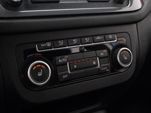 Volkswagen Tiguan I Рестайлинг с пробегом 2012 года, цена 1 210 000 рублей, 338978 км, внедорожник, Автокод Объявления