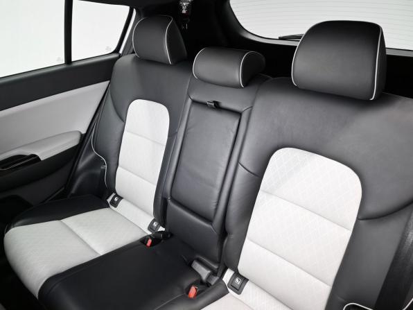 Kia Sportage IV с пробегом 2016 года, цена 2 195 000 рублей, 74793 км, внедорожник, Автокод Объявления
