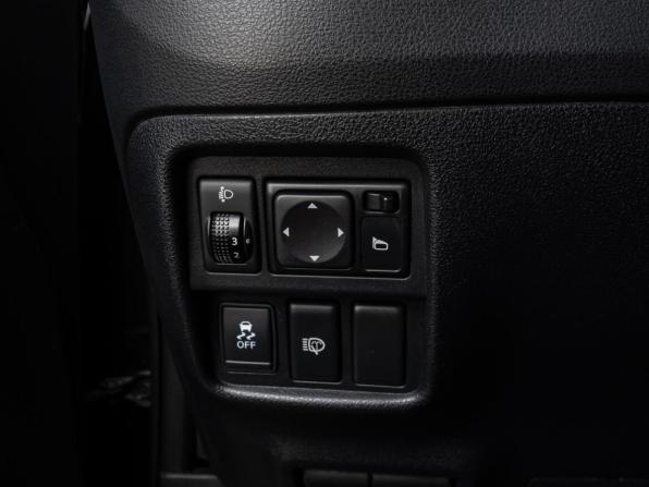 Nissan Juke I с пробегом 2013 года, цена 915 000 рублей, 172586 км, внедорожник, Автокод Объявления