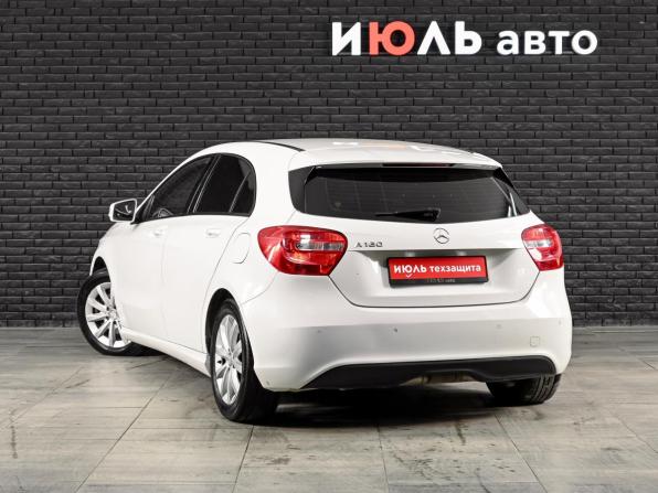 Mercedes-Benz A-Класс III (W176) с пробегом 2015 года, цена 1 315 000 рублей, 179702 км, хэтчбек, Автокод Объявления