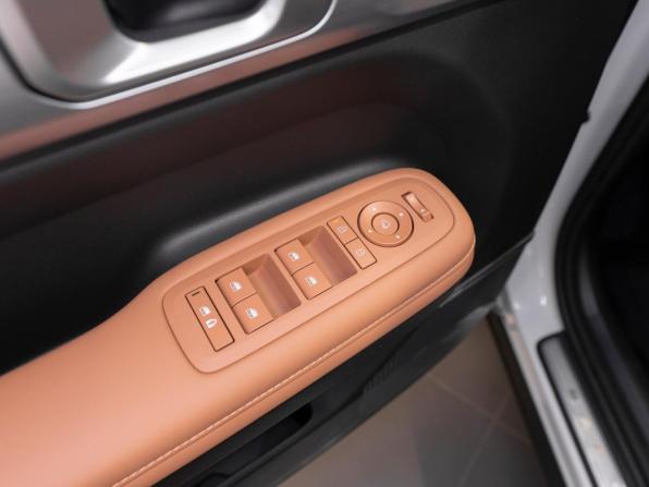 Hyundai Santa Fe V (MX5) с пробегом 2026 года, цена 5 700 000 рублей, 15 км, внедорожник, Автокод Объявления