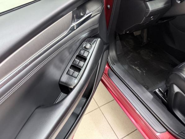 Mazda 6 III (GJ) Рестайлинг 2 с пробегом 2020 года, цена 2 260 000 рублей, 114464 км, седан, Автокод Объявления