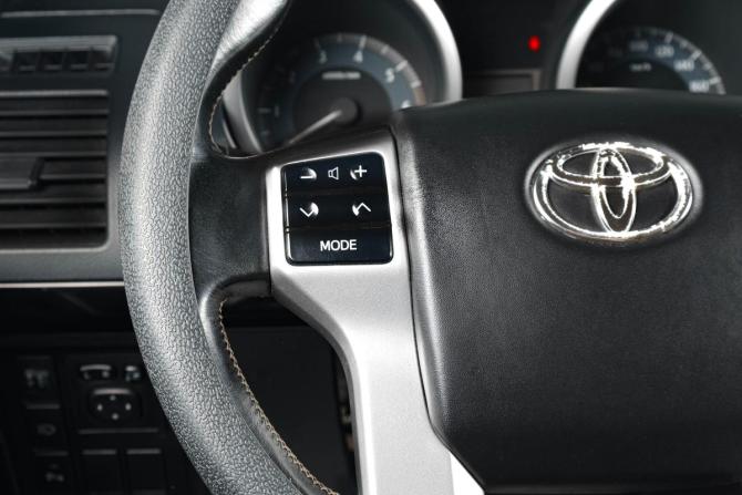 Toyota Land Cruiser Prado 150 Series Рестайлинг 3 с пробегом 2015 года, цена 3 549 000 рублей, 181000 км, внедорожник, Автокод Объявления