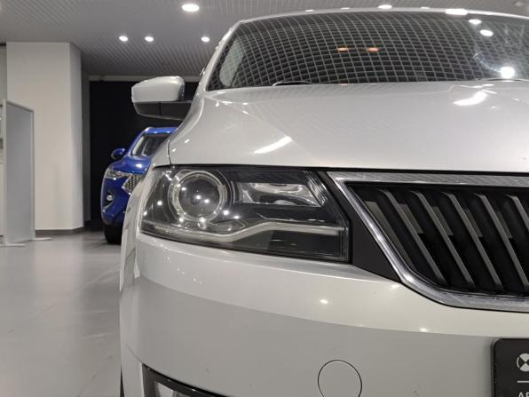 Skoda Rapid I Рестайлинг с пробегом 2019 года, цена 1 324 000 рублей, 175481 км, лифтбек, Автокод Объявления