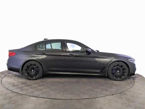 BMW 5 серии VII (G30/G31/G38) с пробегом 2019 года, цена 4 800 000 рублей, 88000 км, седан, Автокод Объявления