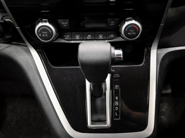 Nissan Serena V (C27) с пробегом 2017 года, цена 2 030 000 рублей, 119016 км, минивэн, Автокод Объявления