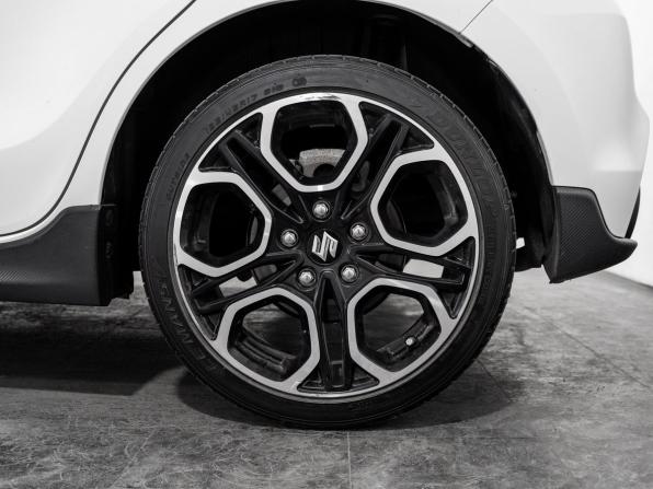 Suzuki Swift V с пробегом 2018 года, цена 1 323 500 рублей, 105000 км, хэтчбек, Автокод Объявления
