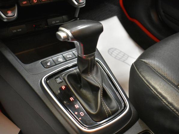 Kia Rio IV Рестайлинг с пробегом 2021 года, цена 1 799 000 рублей, 88480 км, хэтчбек, Автокод Объявления