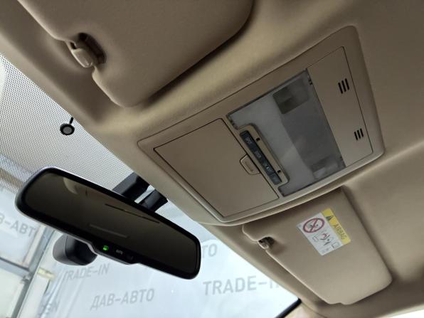 Toyota Land Cruiser 200 Series Рестайлинг 1 с пробегом 2015 года, цена 3 399 000 рублей, 464000 км, внедорожник, Автокод Объявления