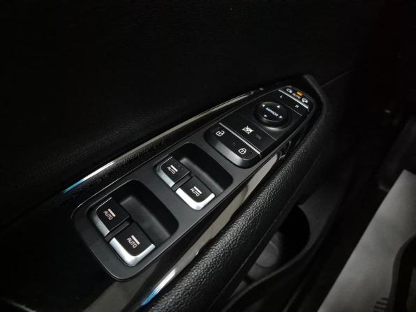 Kia Optima IV Рестайлинг с пробегом 2019 года, цена 1 850 000 рублей, 156551 км, седан, Автокод Объявления