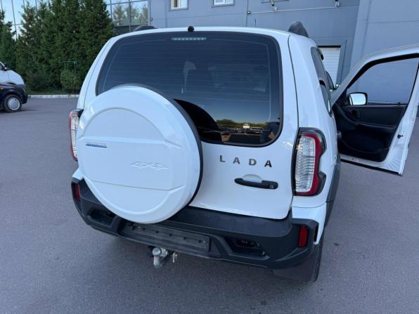 Lada (ВАЗ) Niva Travel I с пробегом 2023 года, цена 970 588 рублей, 18000 км, внедорожник, Автокод Объявления