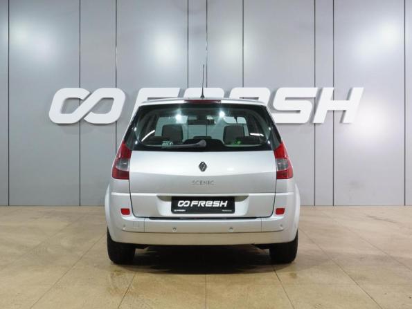 Renault Scenic II Рестайлинг с пробегом 2009 года, цена 520 000 рублей, 240170 км, компактвэн, Автокод Объявления