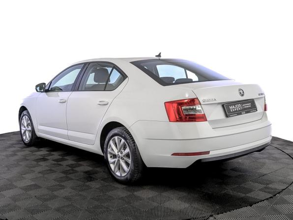 Skoda Octavia III (A7) Рестайлинг с пробегом 2019 года, цена 1 200 000 рублей, 204203 км, лифтбек, Автокод Объявления