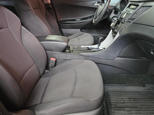 Hyundai Sonata VI (YF) с пробегом 2012 года, цена 1 049 000 рублей, 181066 км, седан, Автокод Объявления