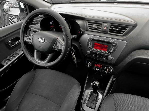 Kia Rio III с пробегом 2015 года, цена 949 000 рублей, 221237 км, седан, Автокод Объявления