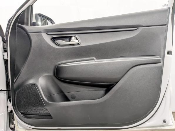 Kia Rio IV Рестайлинг с пробегом 2021 года, цена 1 725 000 рублей, 26347 км, седан, Автокод Объявления