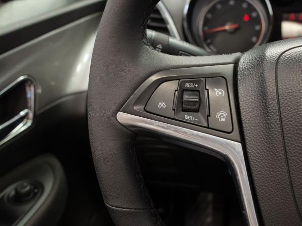 Opel Mokka I с пробегом 2013 года, цена 1 125 000 рублей, 145060 км, внедорожник, Автокод Объявления