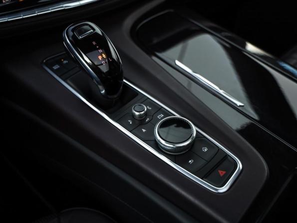 Cadillac Escalade V с пробегом 2021 года, цена 10 200 000 рублей, 82893 км, внедорожник, Автокод Объявления