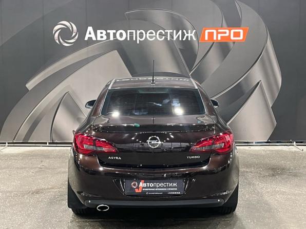 Opel Astra J Рестайлинг с пробегом 2013 года, цена 670 000 рублей, 144169 км, седан, Автокод Объявления