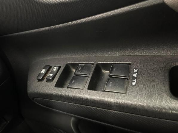 Toyota Wish II с пробегом 2010 года, цена 985 000 рублей, 189207 км, минивэн, Автокод Объявления
