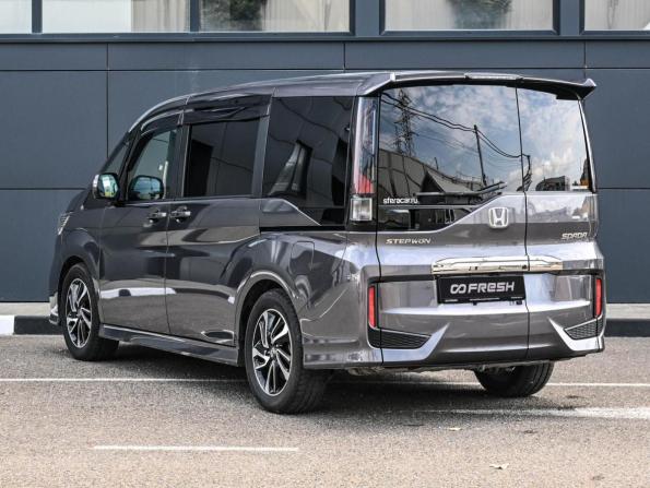 Honda Stepwgn V Рестайлинг с пробегом 2021 года, цена 2 649 000 рублей, 57148 км, минивэн, Автокод Объявления