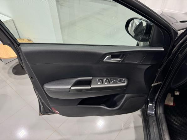 Kia Sportage IV с пробегом 2017 года, цена 1 945 000 рублей, 176000 км, внедорожник, Автокод Объявления