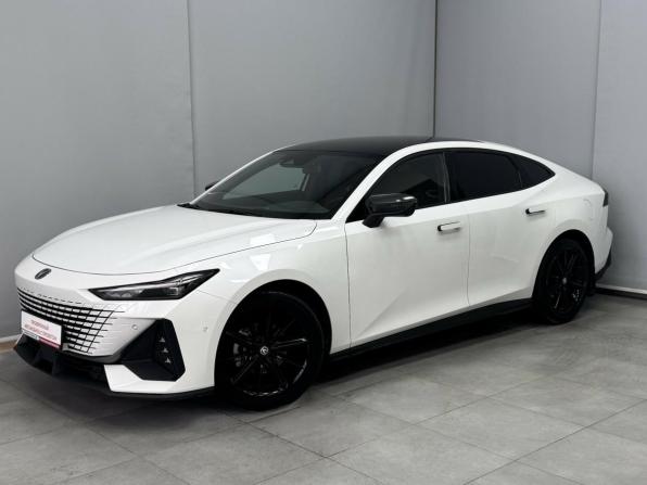 Changan UNI-V I с пробегом 2024 года, цена 2 195 000 рублей, 68056 км, лифтбек, Автокод Объявления