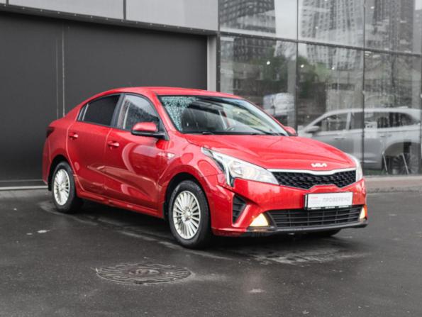 Kia Rio IV Рестайлинг с пробегом 2022 года, цена 1 860 000 рублей, 67472 км, седан, Автокод Объявления