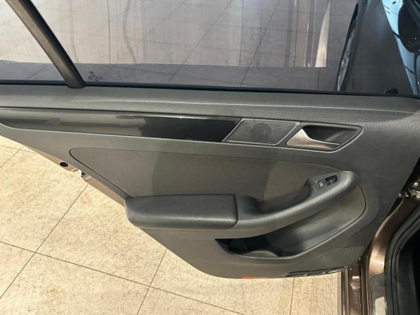 Volkswagen Jetta VI с пробегом 2012 года, цена 799 000 рублей, 260723 км, седан, Автокод Объявления