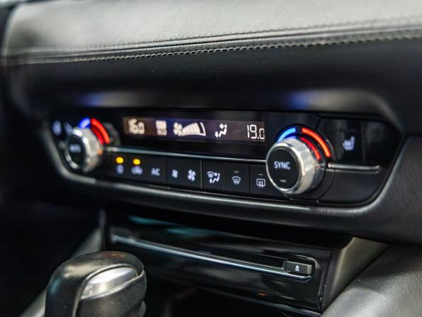 Mazda 6 III (GJ) Рестайлинг 2 с пробегом 2019 года, цена 2 268 000 рублей, 121293 км, седан, Автокод Объявления